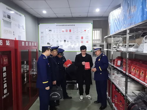 瀘溪縣市場(chǎng)監(jiān)管局聯(lián)合縣消防大隊(duì)開展消防產(chǎn)品執(zhí)法檢查